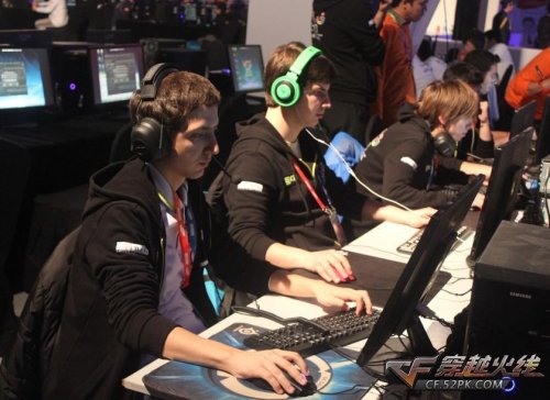 法是实现多 法是实现多